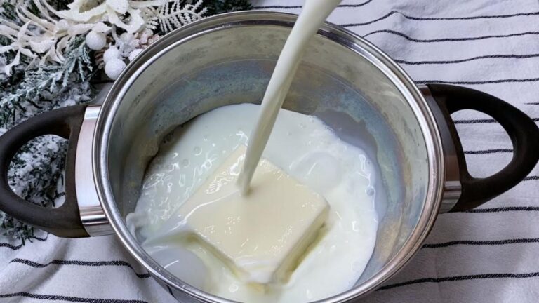This simple method transforms butter into creamy mascarpone… you’ll want to try it!