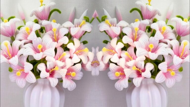 This simple craft transforms ordinary pipe cleaners into stunning flowers for your decor…
