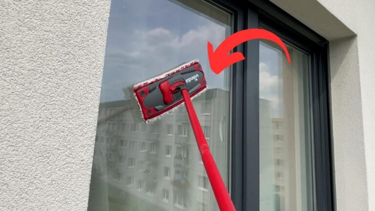 This simple trick makes your windows sparkle for weeks without any ladders…
