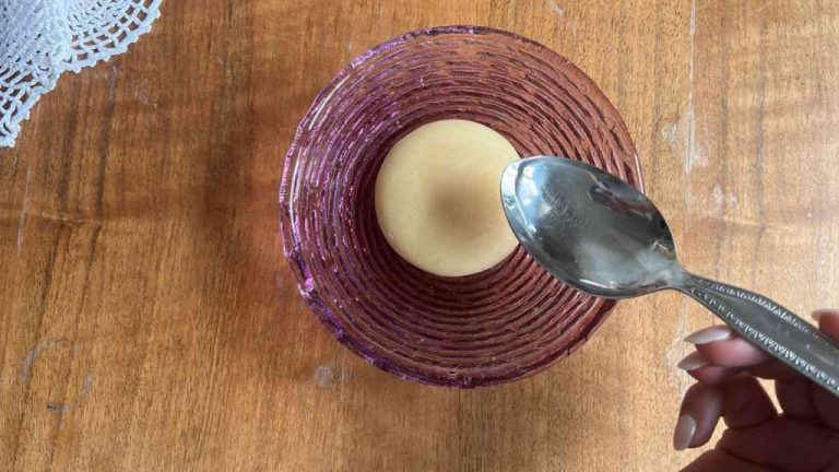 Pour Your Soap with 3 Tablespoons of Alcohol: Home Tips from Experts
