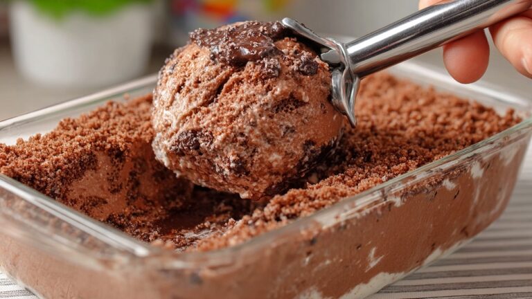 5-Minute Healthy Oatmeal Ice Cream with Cocoa and Banana – No Sugar, No Flour!